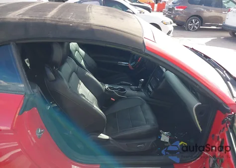 2015 Ford Mustang Gt Premium z USA, uszkodzony, nr VIN 1FATP8FF2F5358236